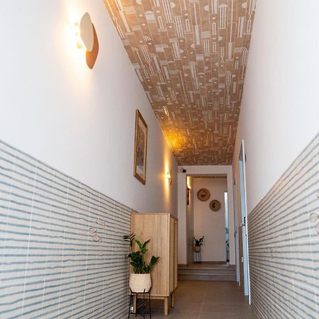 Hostal Tarantelo Conil Кониль-де-ла-Фронтера Экстерьер фото