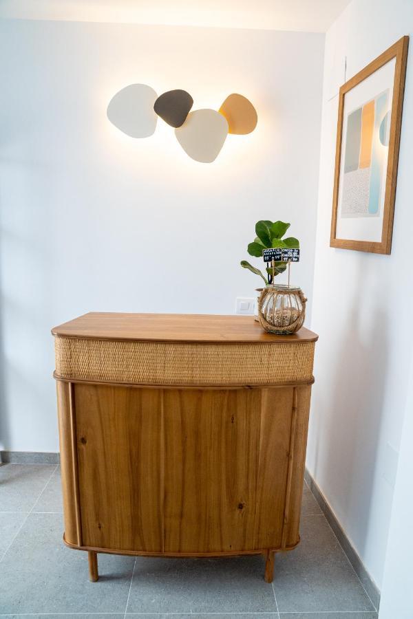 Hostal Tarantelo Conil Кониль-де-ла-Фронтера Экстерьер фото