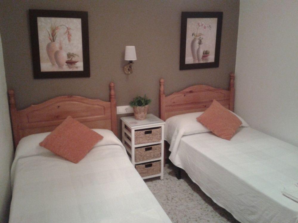 Hostal Tarantelo Conil Кониль-де-ла-Фронтера Экстерьер фото