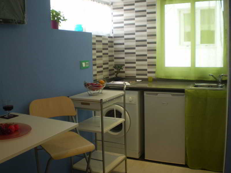 Hostal Tarantelo Conil Кониль-де-ла-Фронтера Экстерьер фото